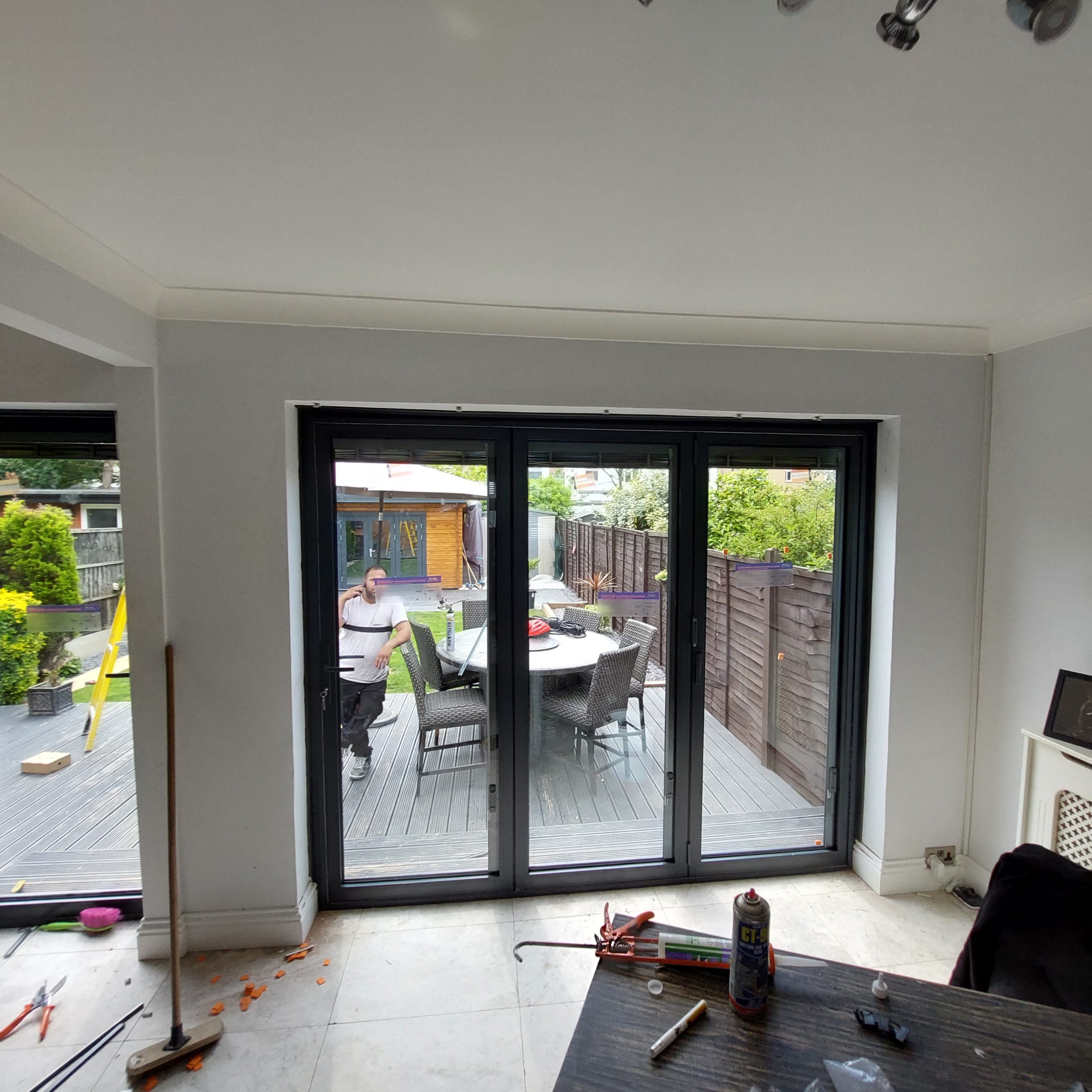 bifold door