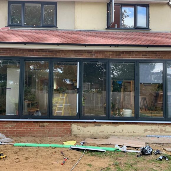 6 panel aluminium bifold door