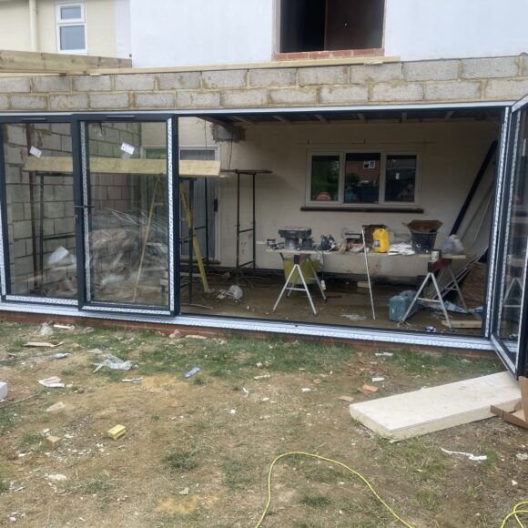6 panel aluminium bifold doors